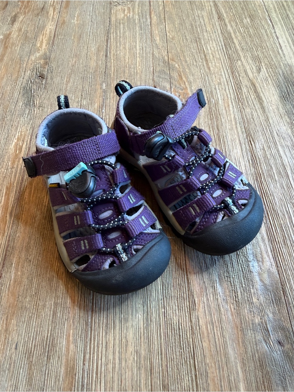 Keen Kids Purple Closed-Toe Sandals with Adjustable Strap size 8